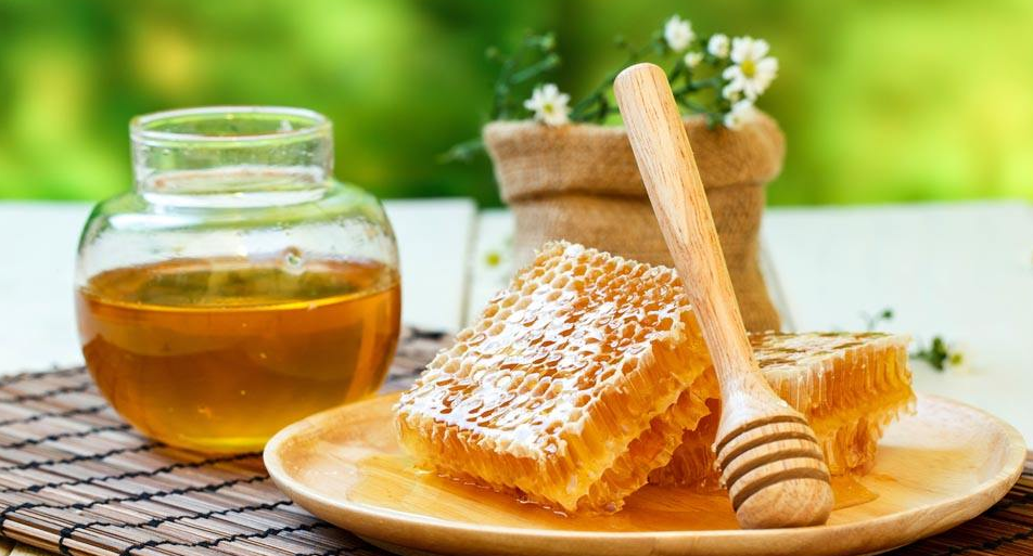 蜂蜜绿茶可以一起喝吗（蜂蜜和绿茶可以一起喝吗?）